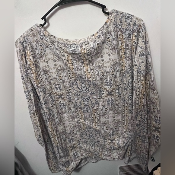 Women's Patterned Top - Cream and Gray - Picture 3 of 4
